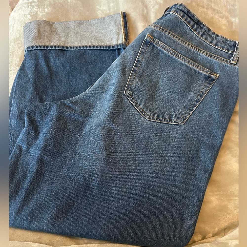 NWT universal thread size 17 jeans (my29)